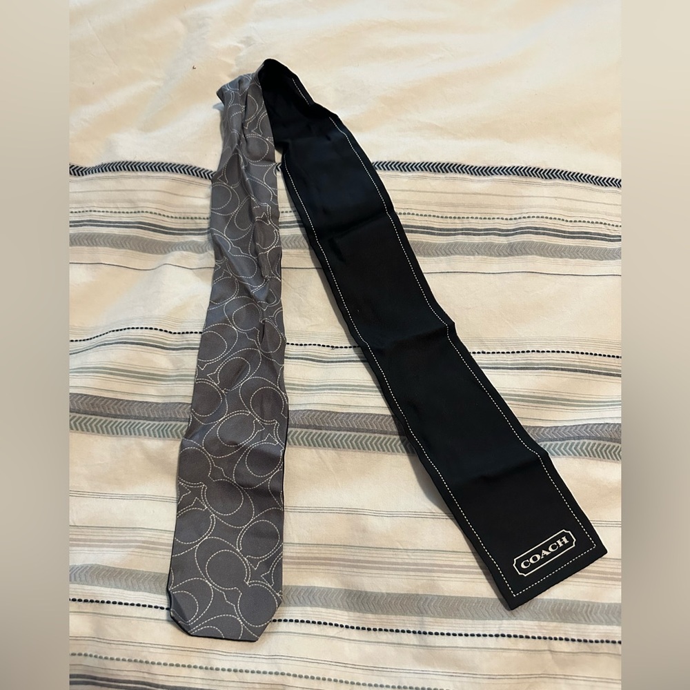 Coach purse scarf GREY